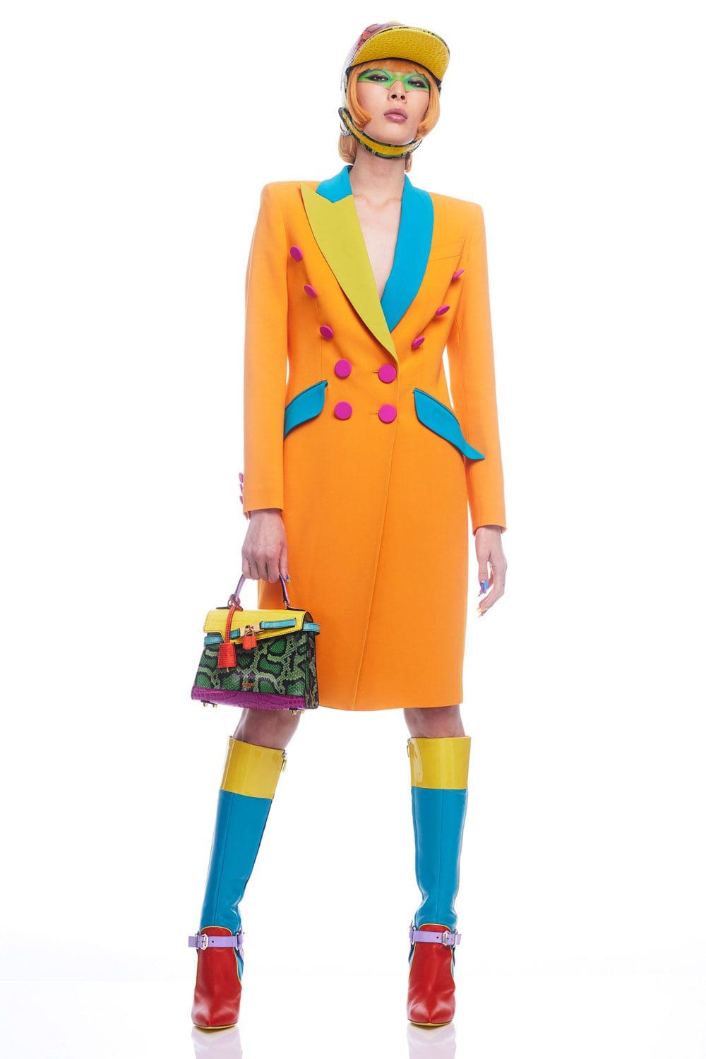 Moschino by Jeremy Scott Pre-Fall 2022 by RUNWAY MAGAZINE