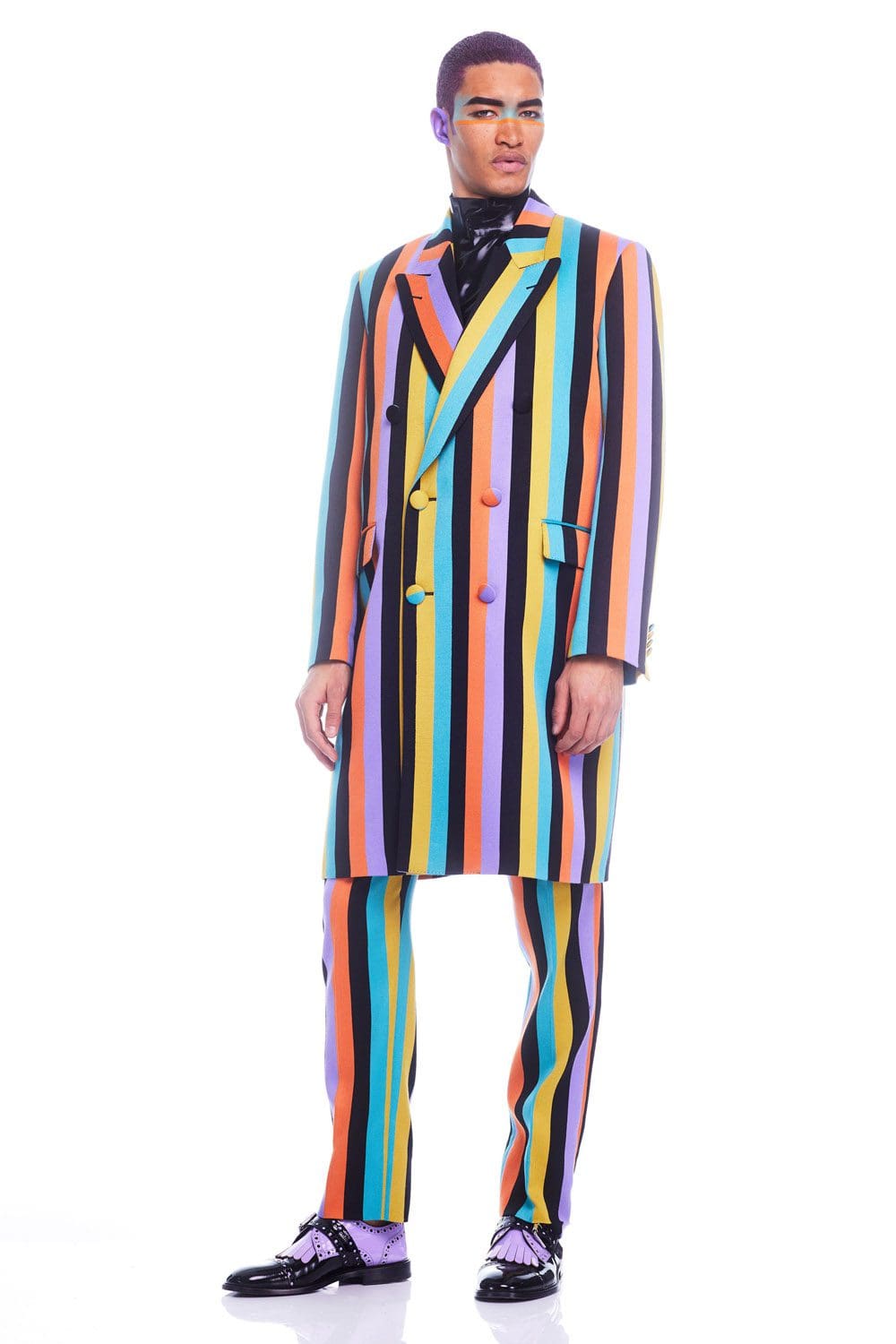 Moschino by Jeremy Scott Pre-Fall 2022 by RUNWAY MAGAZINE