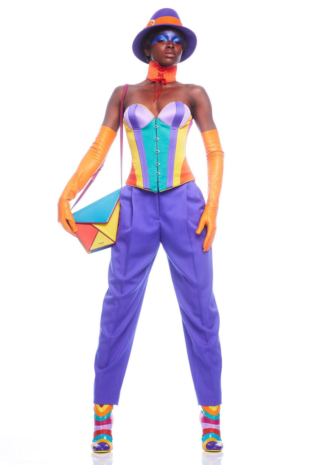 Moschino by Jeremy Scott Pre-Fall 2022 by RUNWAY MAGAZINE