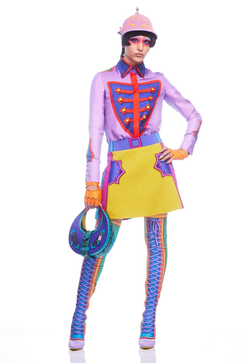 Moschino by Jeremy Scott Pre-Fall 2022 by RUNWAY MAGAZINE