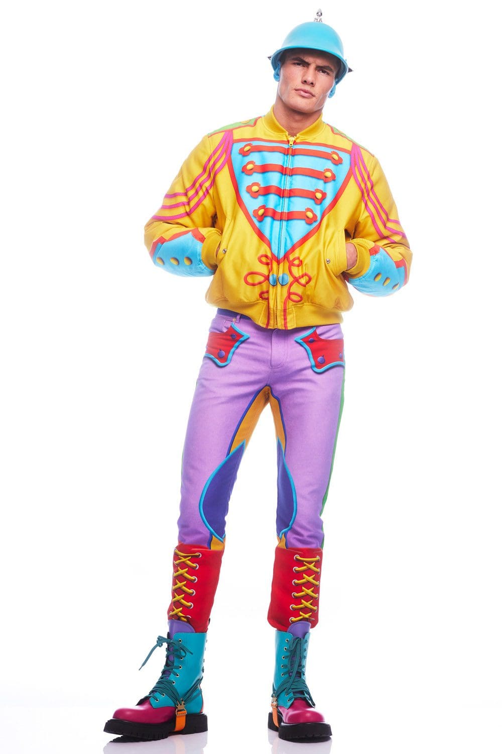 Moschino by Jeremy Scott Pre-Fall 2022 by RUNWAY MAGAZINE