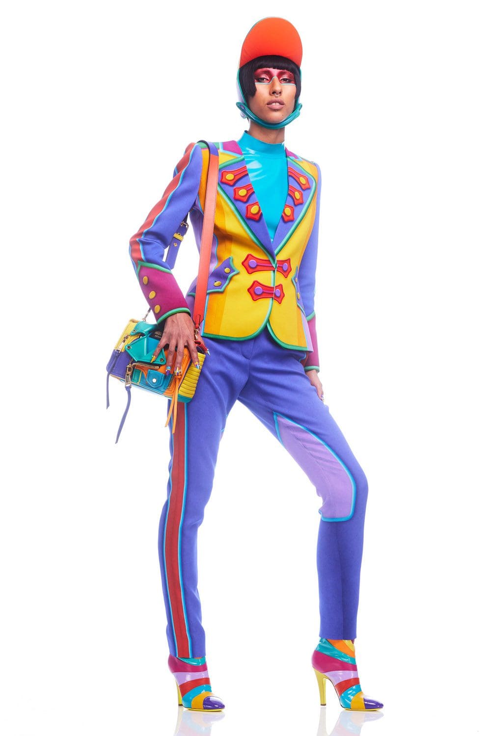 Moschino by Jeremy Scott Pre-Fall 2022 by RUNWAY MAGAZINE