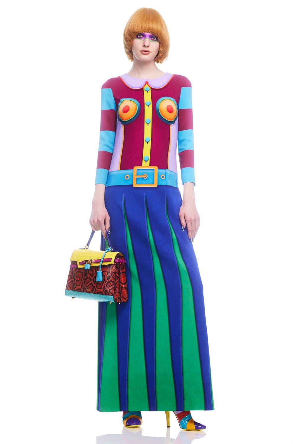 Moschino by Jeremy Scott Pre-Fall 2022 by RUNWAY MAGAZINE