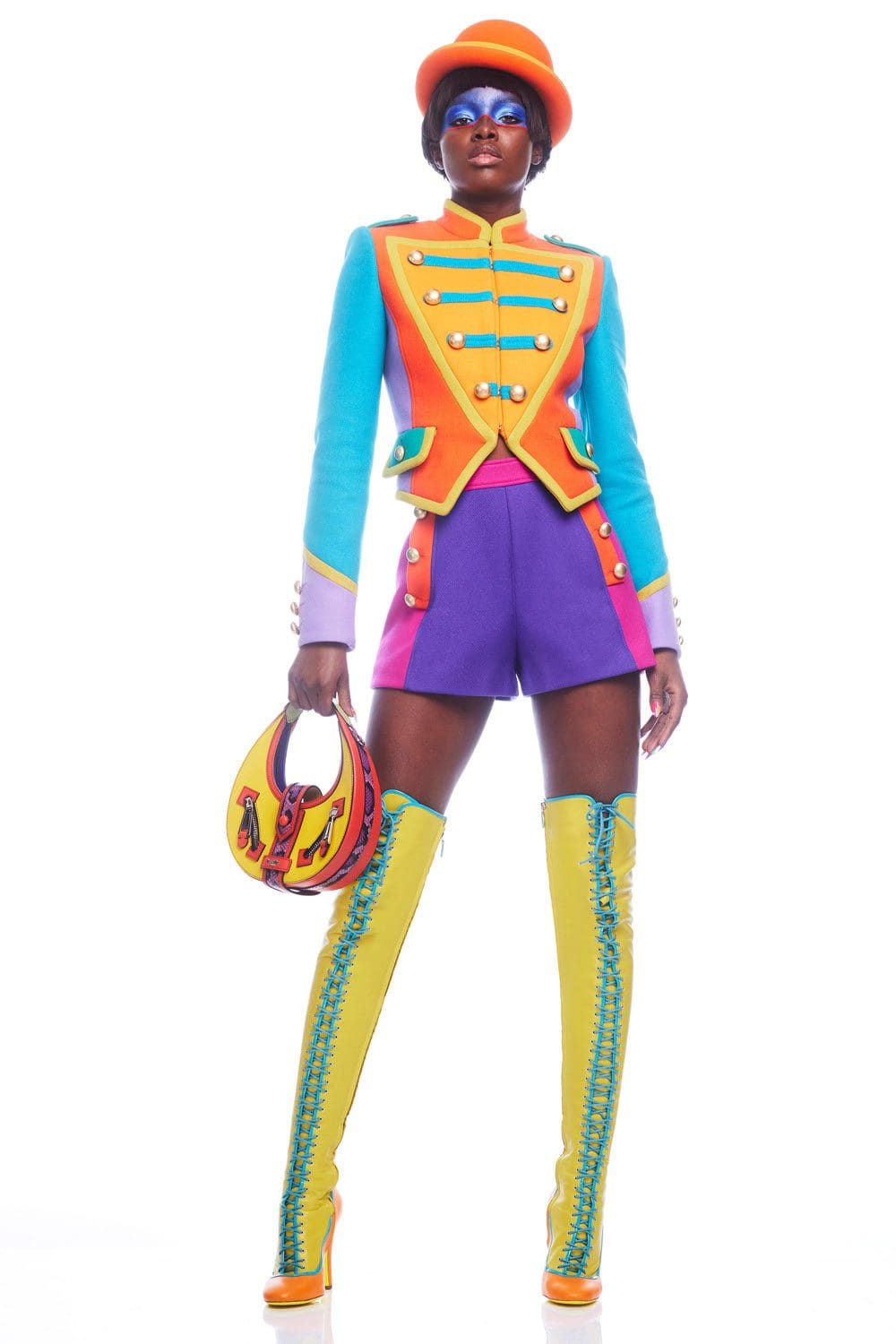 Moschino by Jeremy Scott Pre-Fall 2022 by RUNWAY MAGAZINE