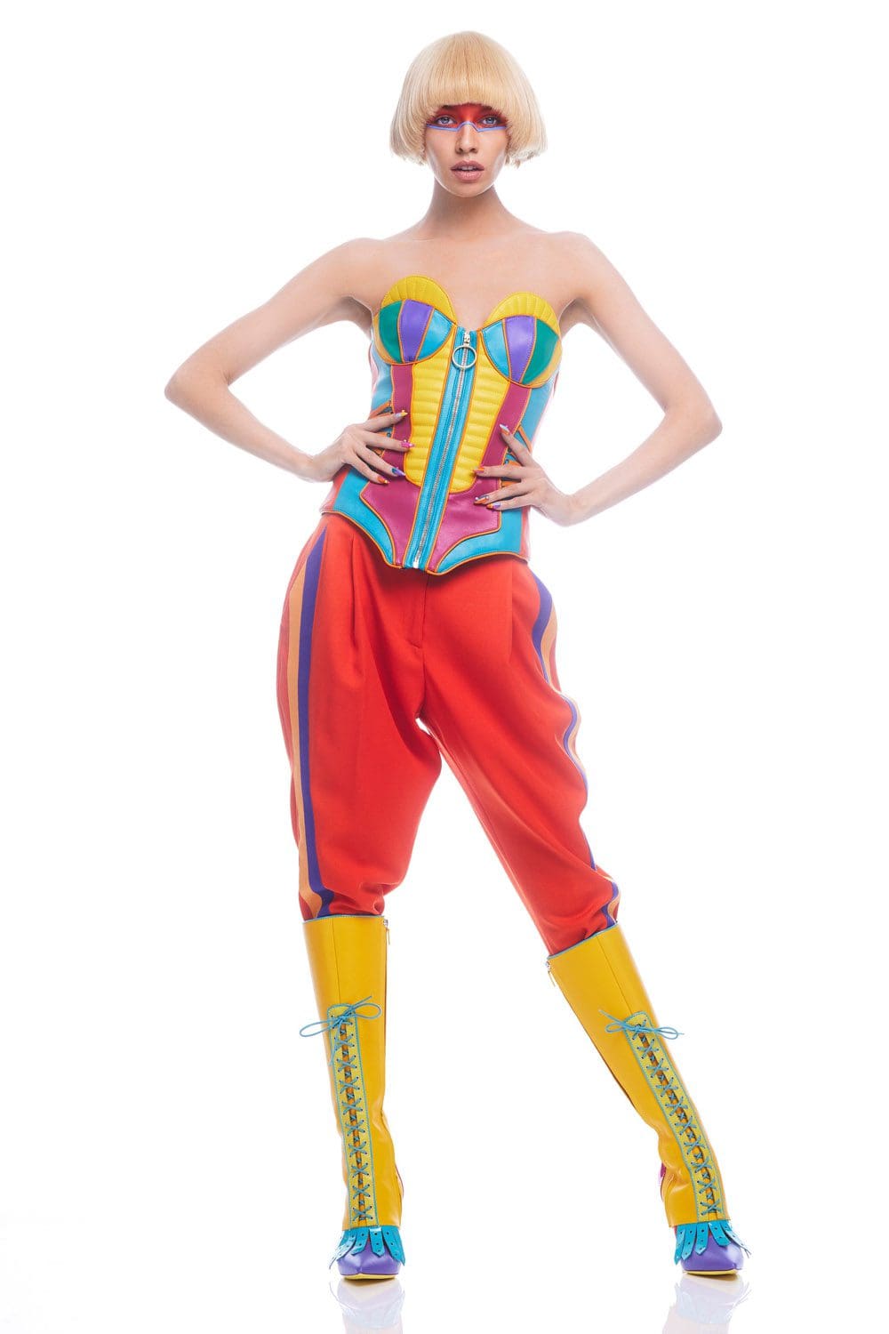 Moschino by Jeremy Scott Pre-Fall 2022 by RUNWAY MAGAZINE