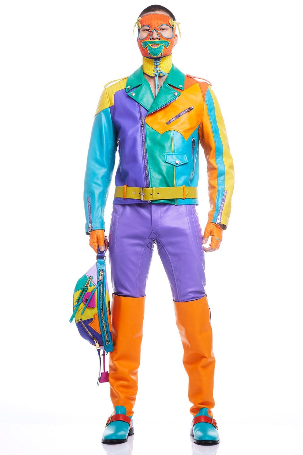 Moschino by Jeremy Scott Pre-Fall 2022 by RUNWAY MAGAZINE
