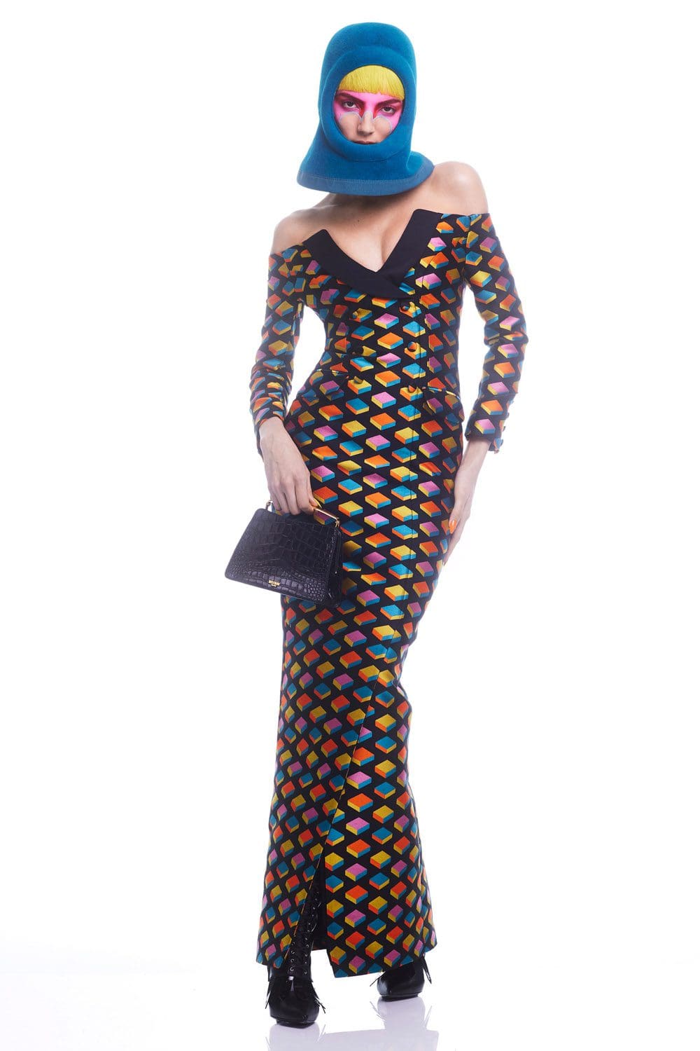 Moschino by Jeremy Scott Pre-Fall 2022 by RUNWAY MAGAZINE