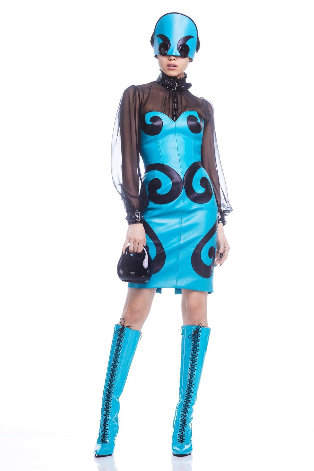 Moschino by Jeremy Scott Pre-Fall 2022 by RUNWAY MAGAZINE