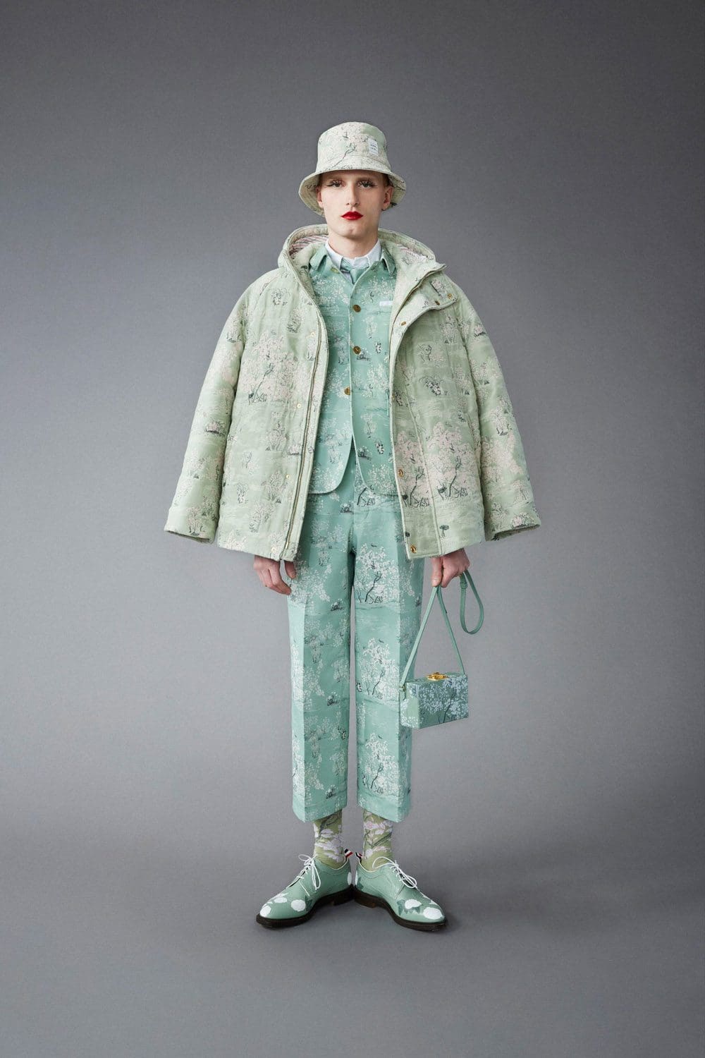 Thom Browne Pre-Fall 2022 New York by RUNWAY MAGAZINE