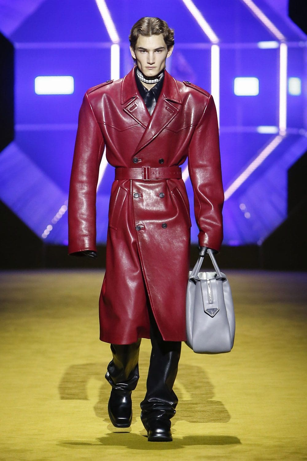 Prada Fall Winter 2022-2023 Men by RUNWAY MAGAZINE