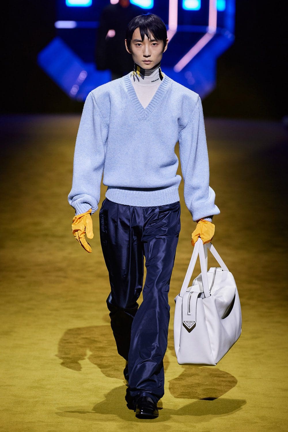 Prada Fall Winter 2022-2023 Men by RUNWAY MAGAZINE