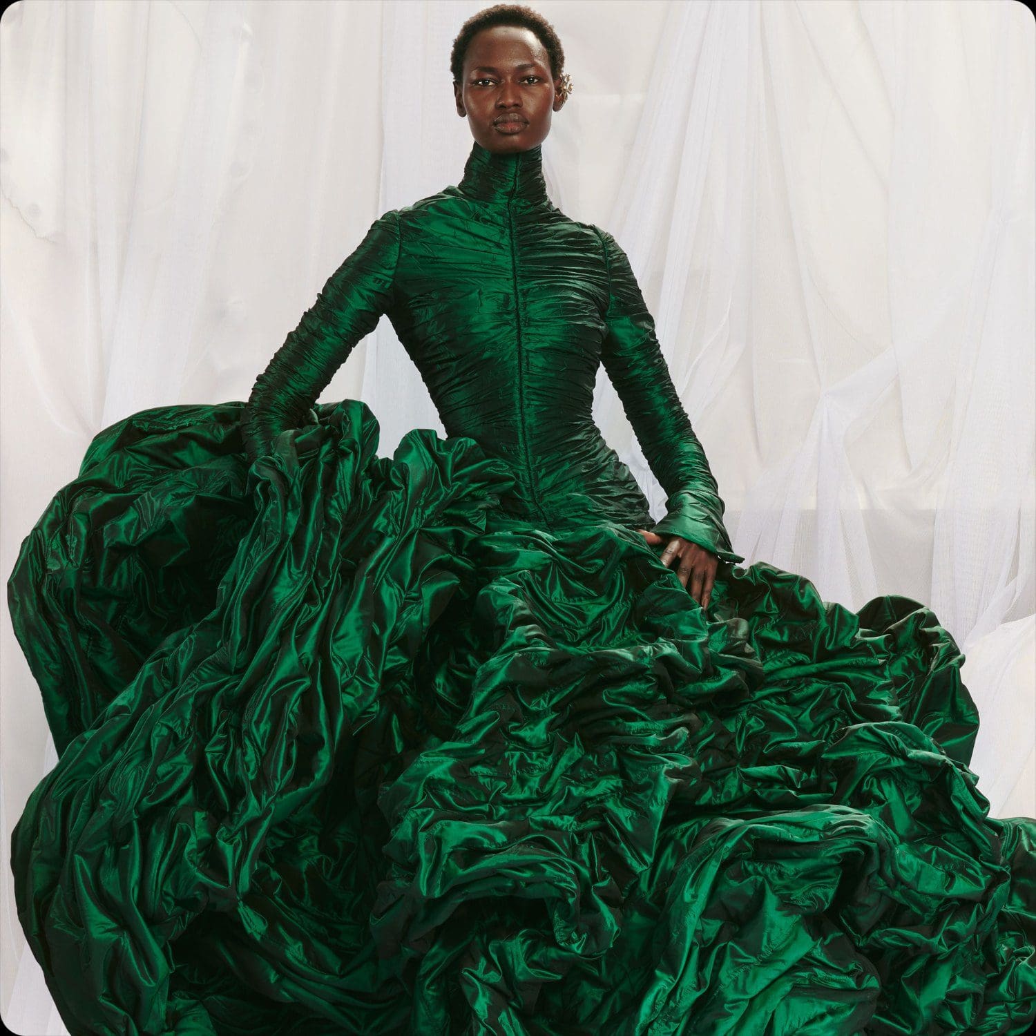 Jean Paul Gaultier Haute Couture Primavera Verão 2022 por RUNWAY MAGAZINE