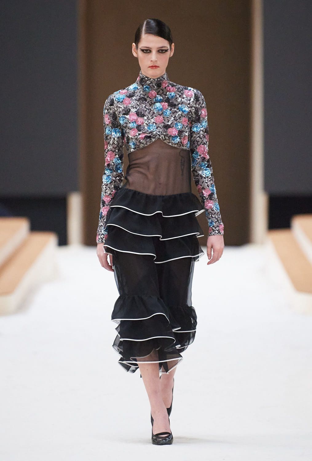 Chanel Haute Couture Весна-Лето 2022 от RUNWAY ЖУРНАЛ