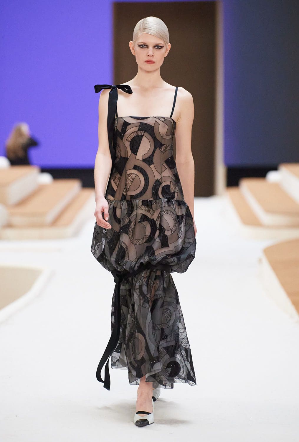 Chanel Haute Couture Весна-Лето 2022 от RUNWAY ЖУРНАЛ