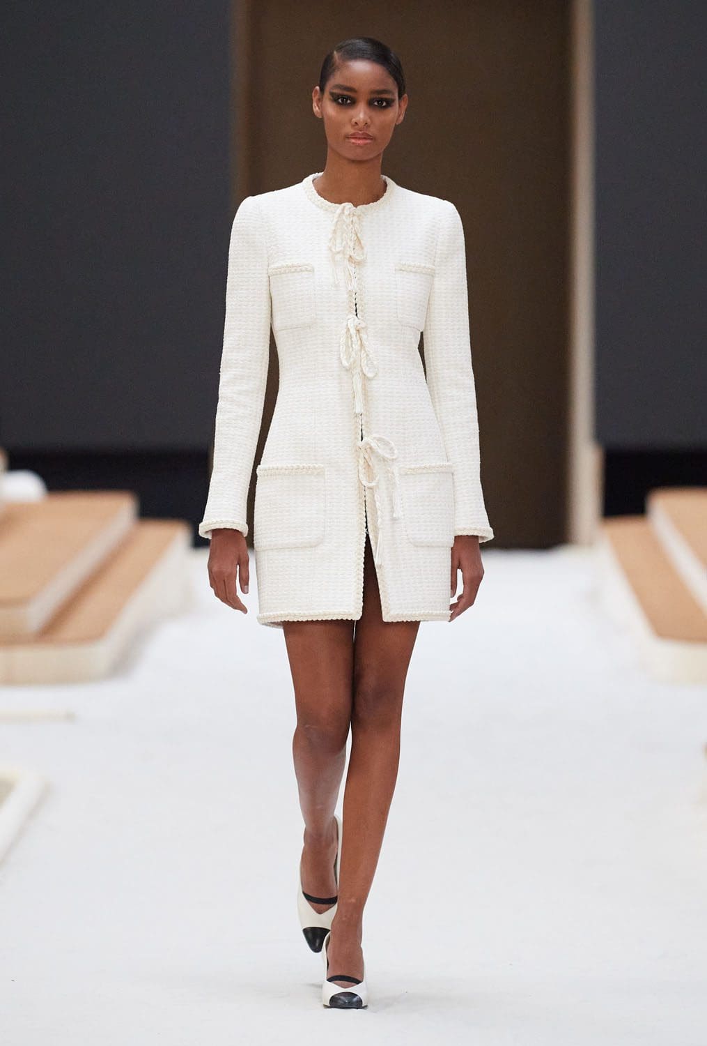 Chanel Haute Couture Весна-Лето 2022 от RUNWAY ЖУРНАЛ