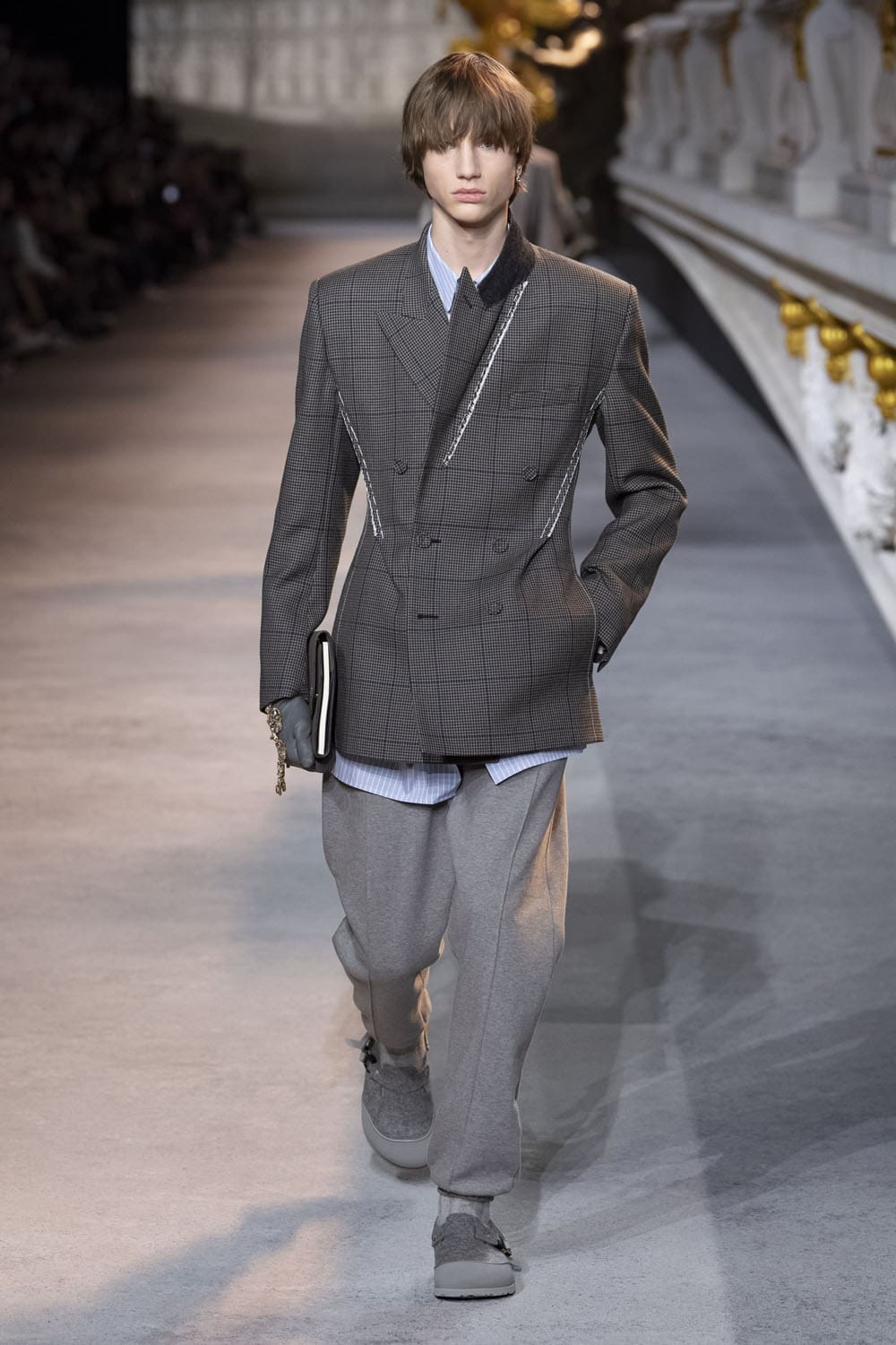 Dior Fall Winter 2022-2023 Men by RUNWAY MAGAZINE