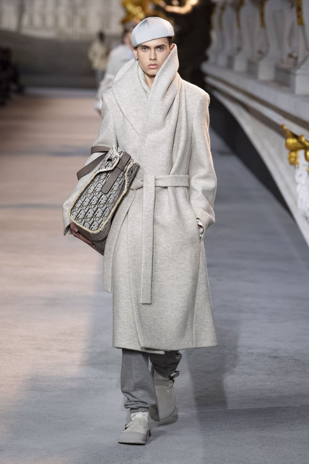 Dior Fall Winter 2022-2023 Men by RUNWAY MAGAZINE