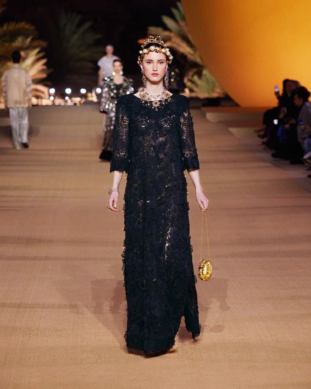 Dolce Gabbana Alta Moda y Alta Sartoria - AlUla Arabia Saudita por RUNWAY REVISTA