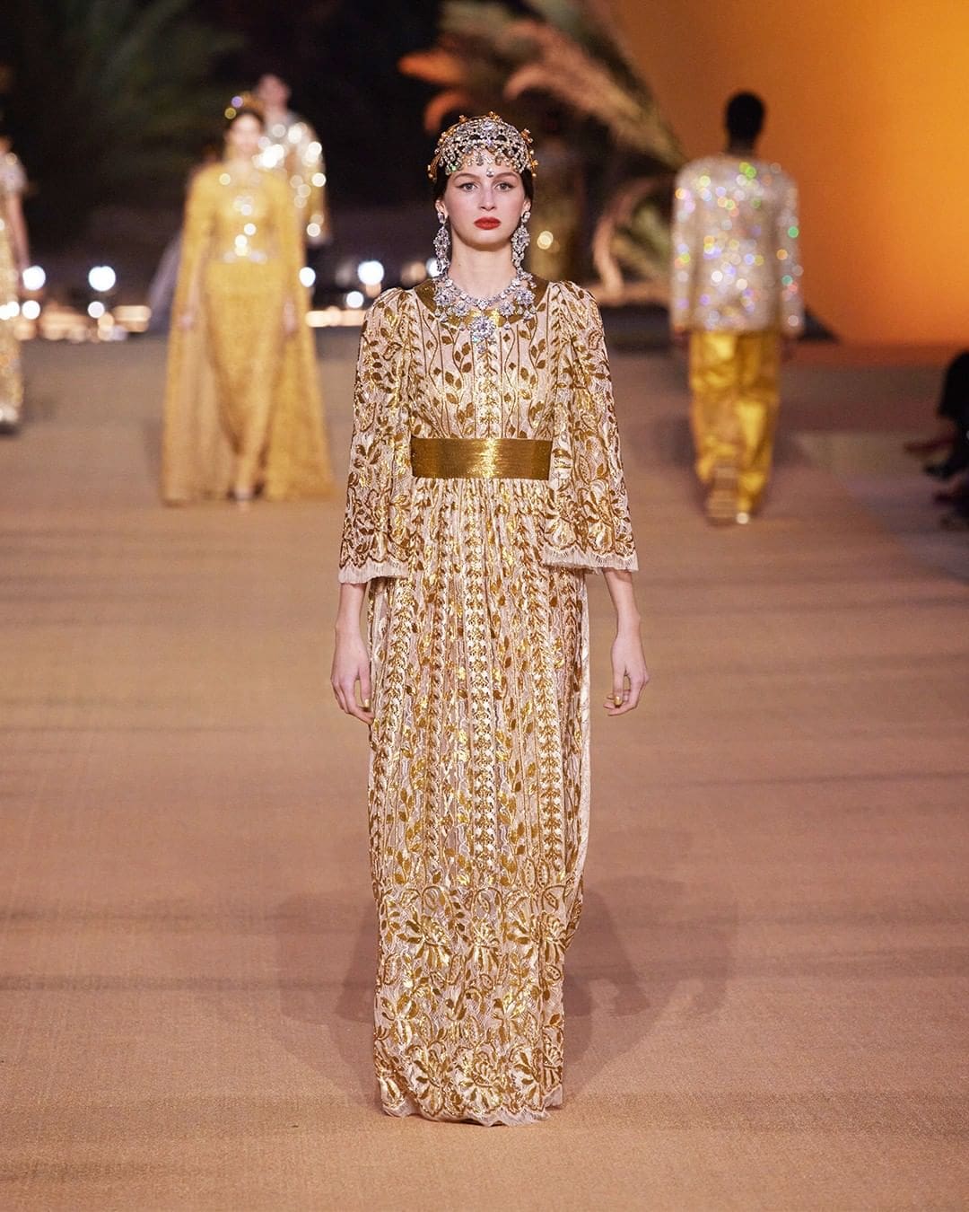 Dolce Gabbana Alta Moda y Alta Sartoria - AlUla Arabia Saudita por RUNWAY REVISTA