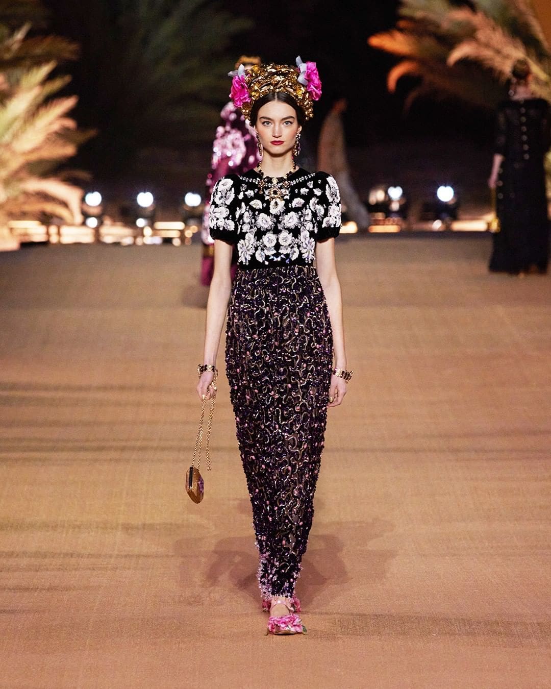 Dolce Gabbana Alta Moda y Alta Sartoria - AlUla Arabia Saudita por RUNWAY REVISTA