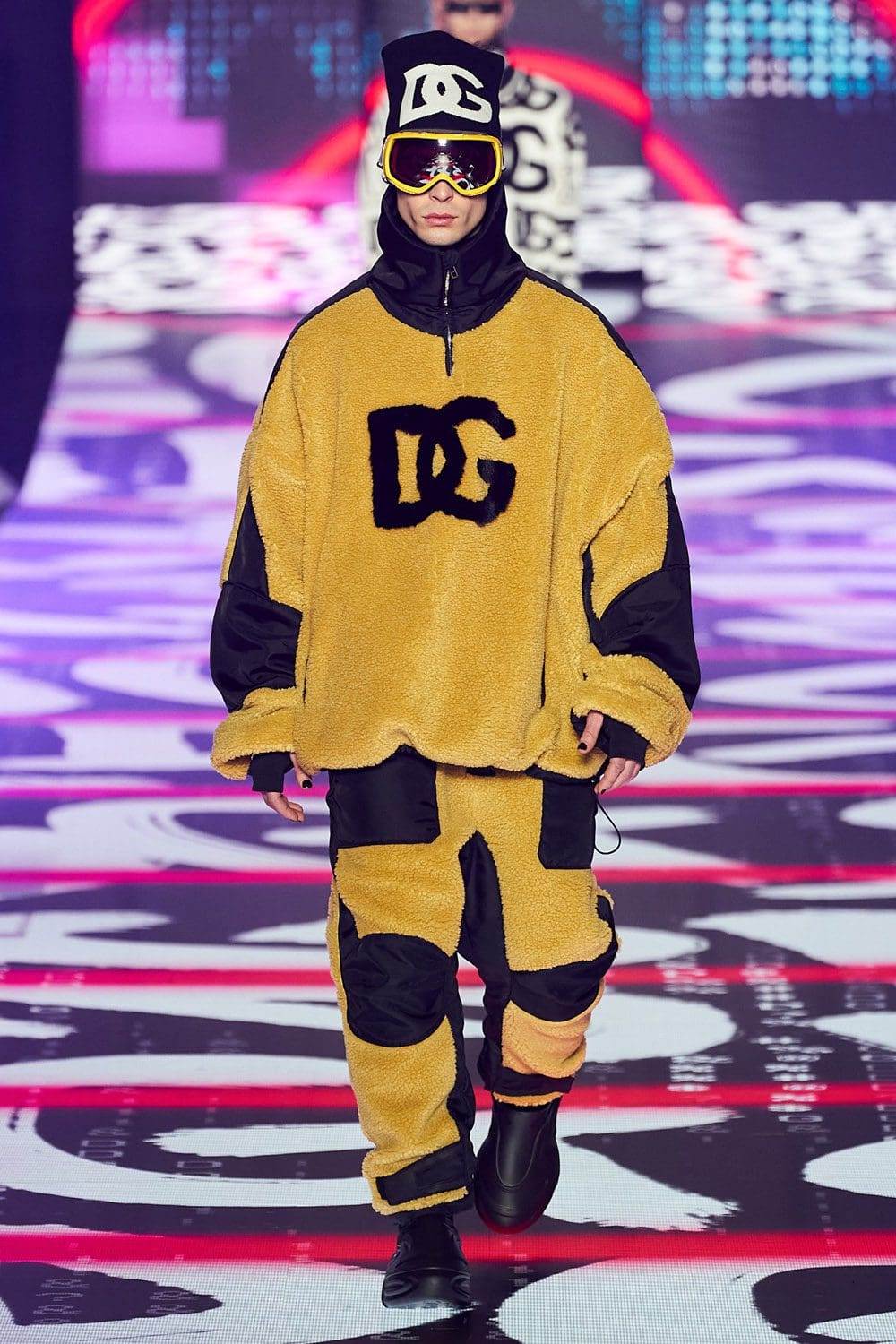 Dolce Gabbana Fall Winter 2022-2023 Men by RUNWAY MAGAZINE