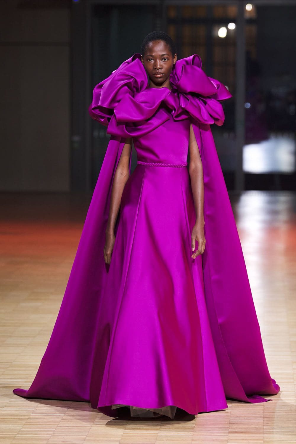 Elie Saab高级定制时装2022春夏 RUNWAY 杂志