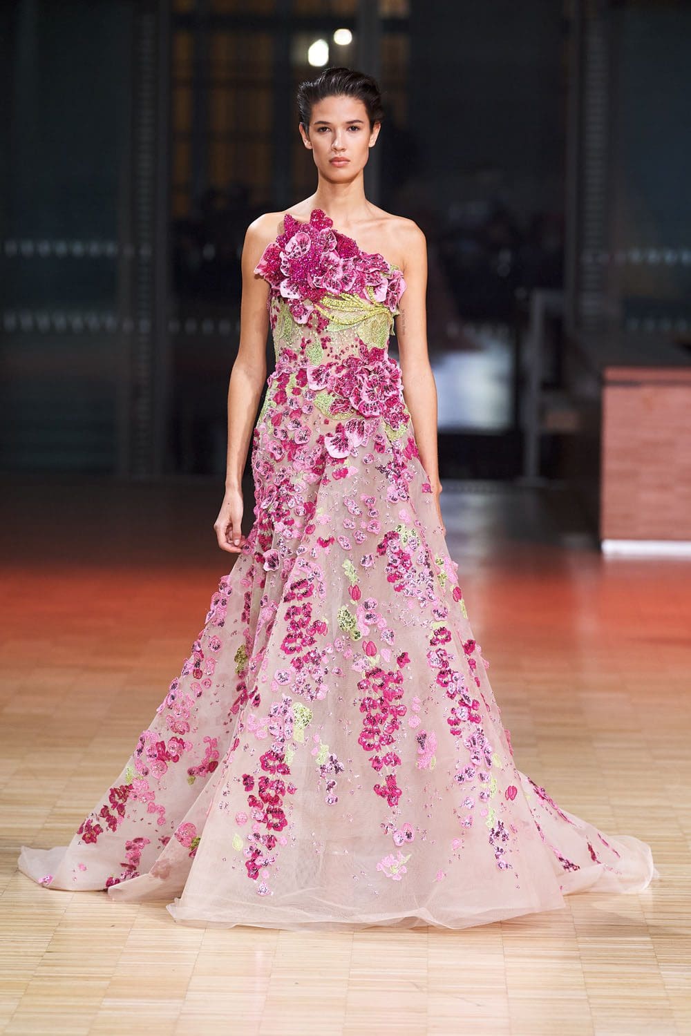 Elie Saab高级定制时装2022春夏 RUNWAY 杂志