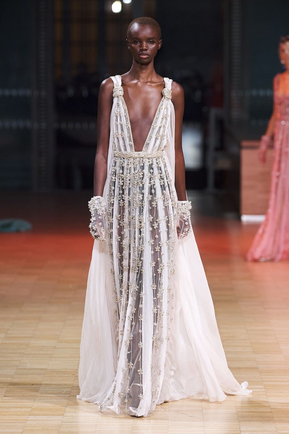 Elie Saab高级定制时装2022春夏 RUNWAY 杂志
