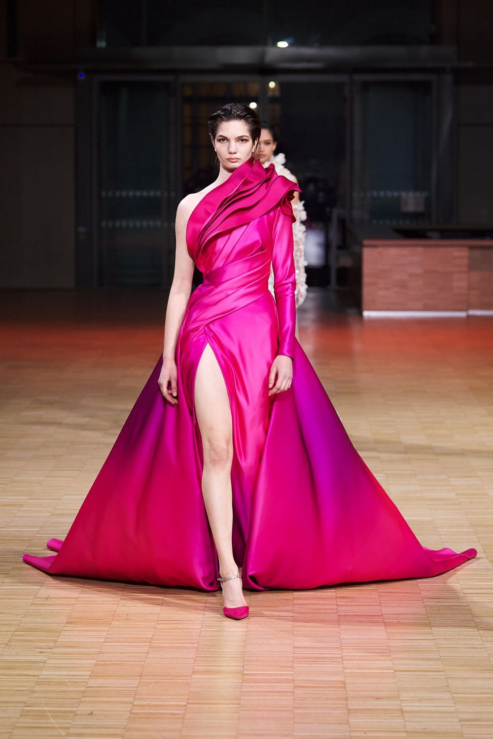 Elie Saab高级定制时装2022春夏 RUNWAY 杂志