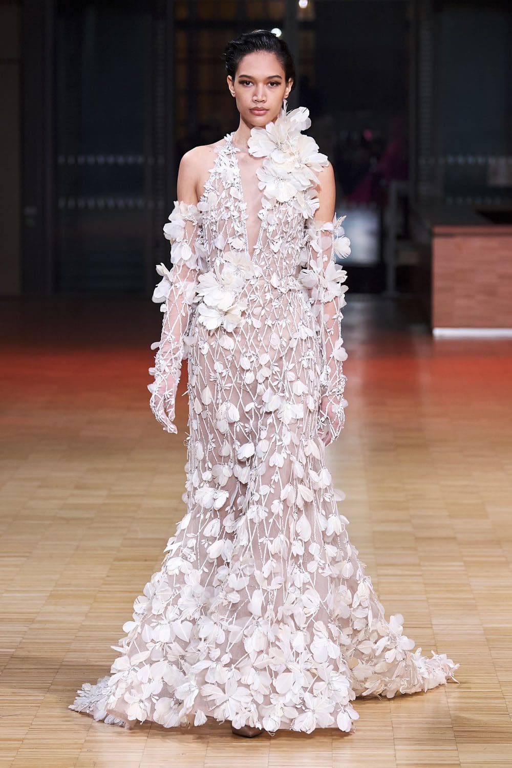 Elie Saab高级定制时装2022春夏 RUNWAY 杂志