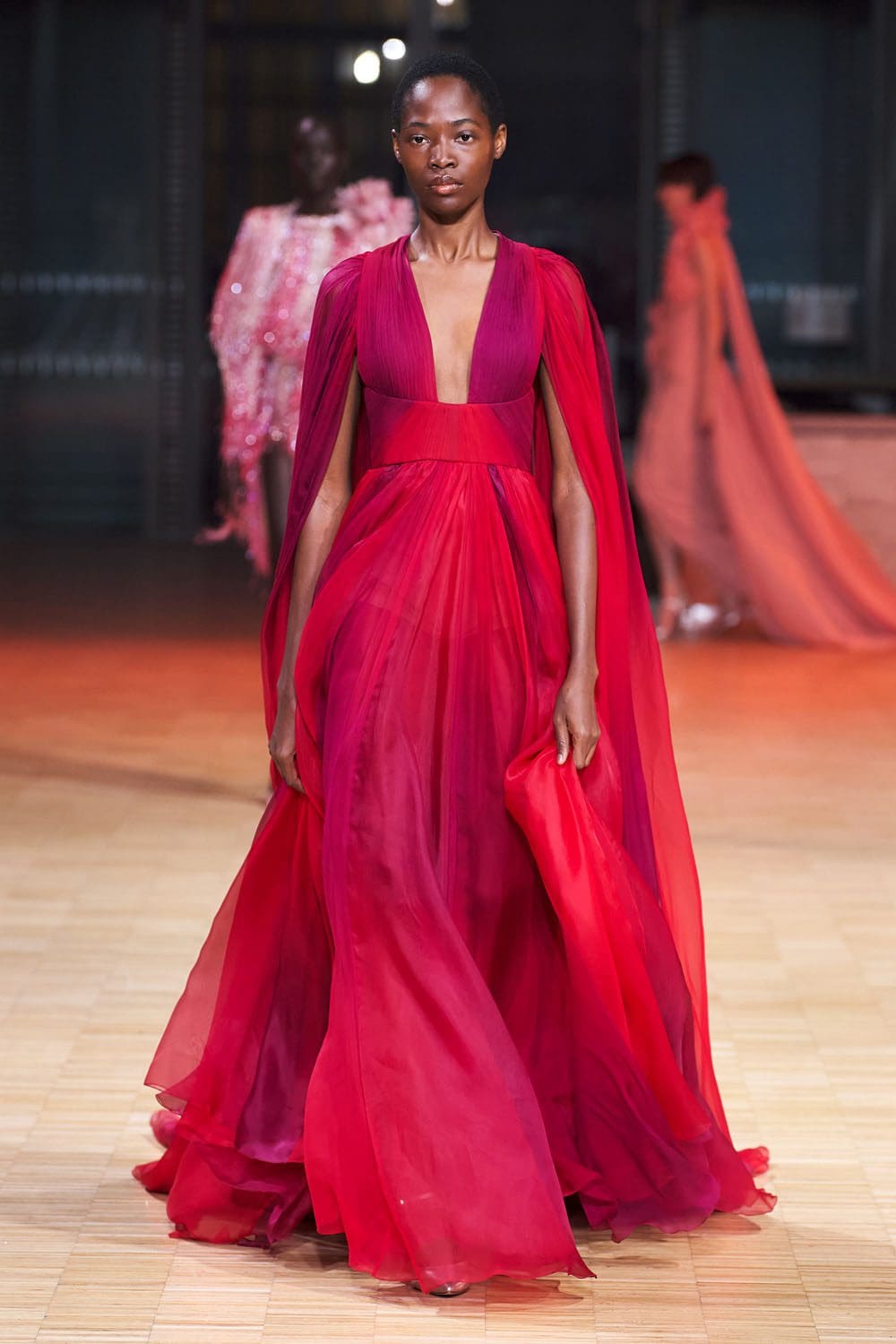 Elie Saab高级定制时装2022春夏 RUNWAY 杂志