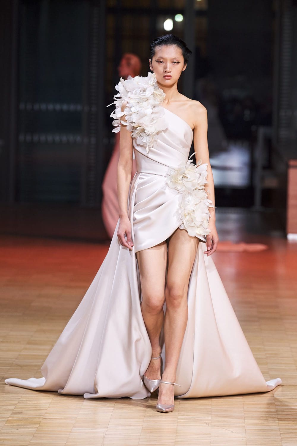 Elie Saab高级定制时装2022春夏 RUNWAY 杂志