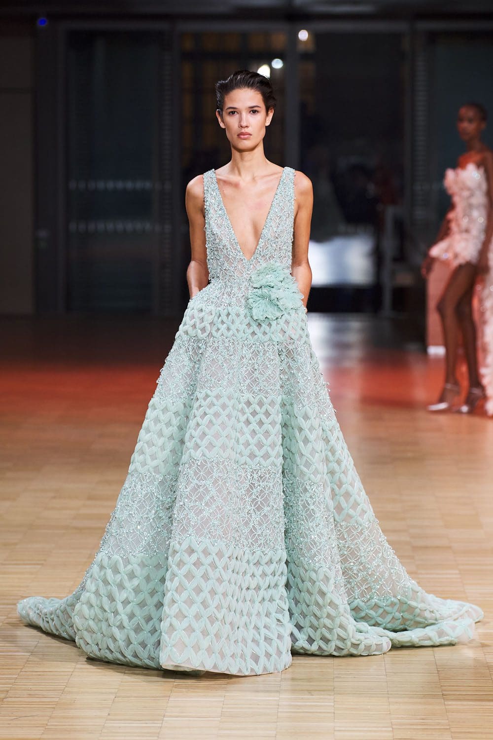 Elie Saab高级定制时装2022春夏 RUNWAY 杂志