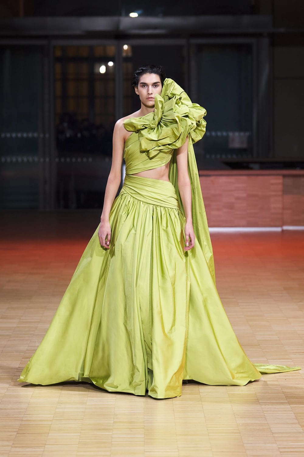 Elie Saab高级定制时装2022春夏 RUNWAY 杂志