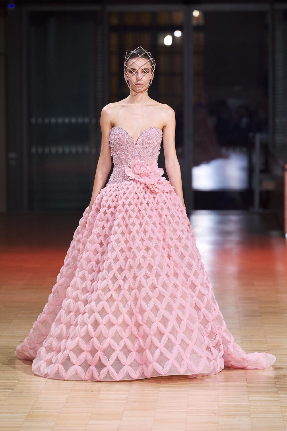 Elie Saab高级定制时装2022春夏 RUNWAY 杂志