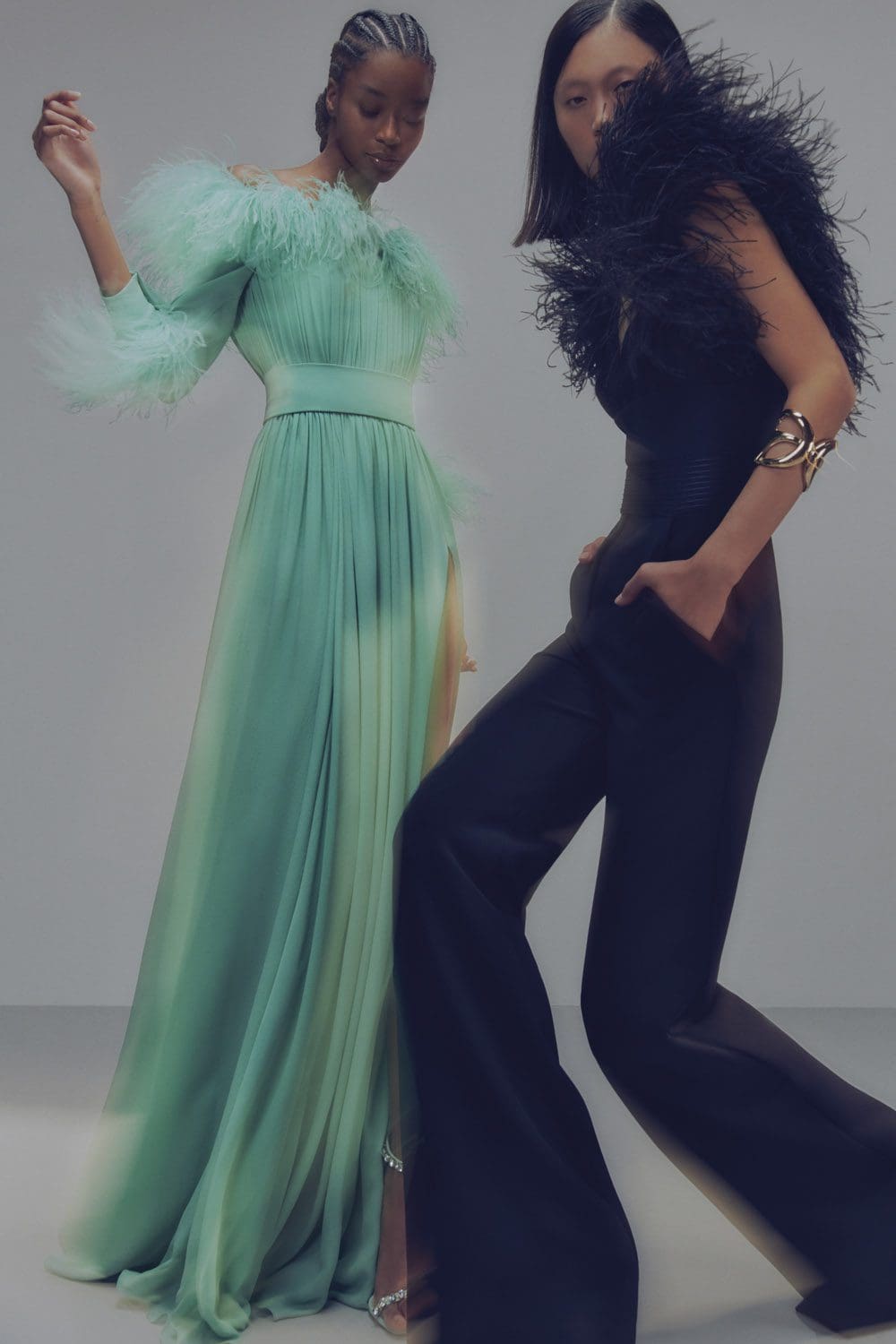 Elie Saab Pré-Outono 2022 por RUNWAY MAGAZINE