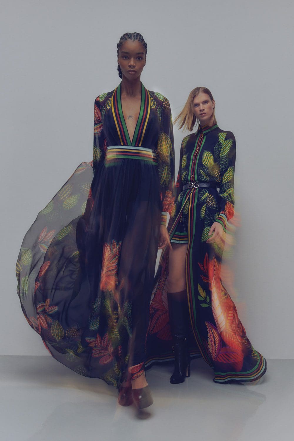 Elie Saab Pré-Outono 2022 por RUNWAY MAGAZINE
