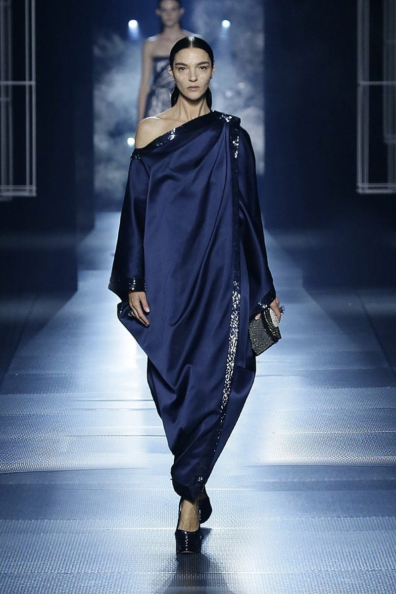 Fendi Couture Printemps Été 2022 par RUNWAY MAGAZINE