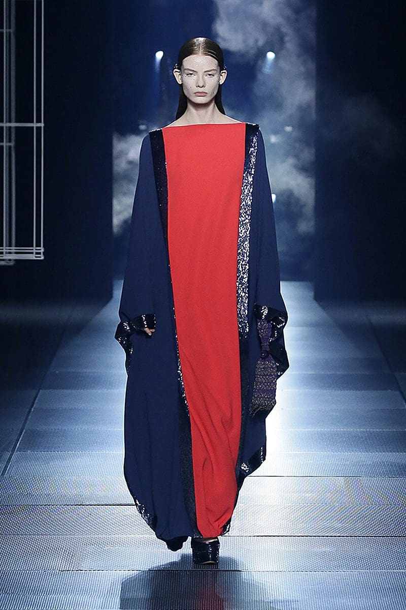 Fendi Couture Printemps Été 2022 par RUNWAY MAGAZINE