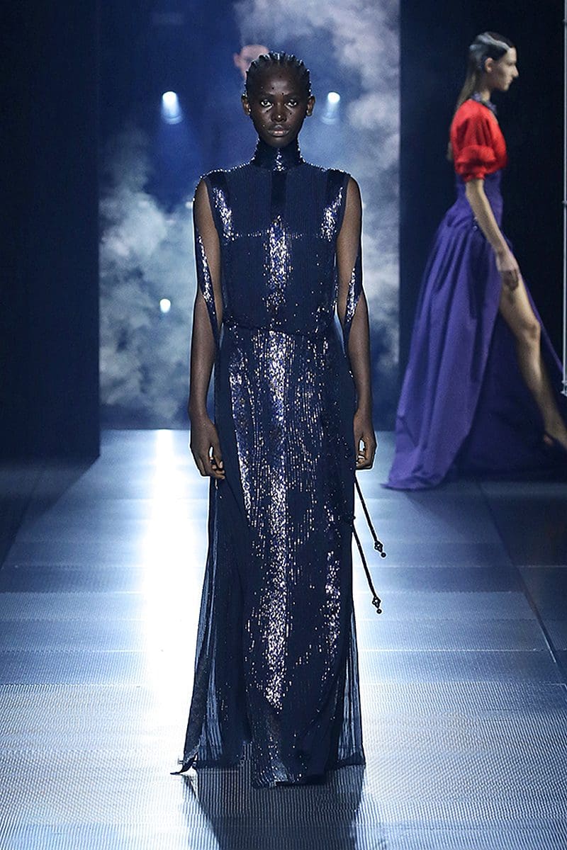 Fendi Couture Printemps Été 2022 par RUNWAY MAGAZINE