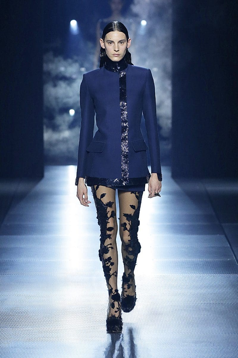 Fendi Couture Printemps Été 2022 par RUNWAY MAGAZINE