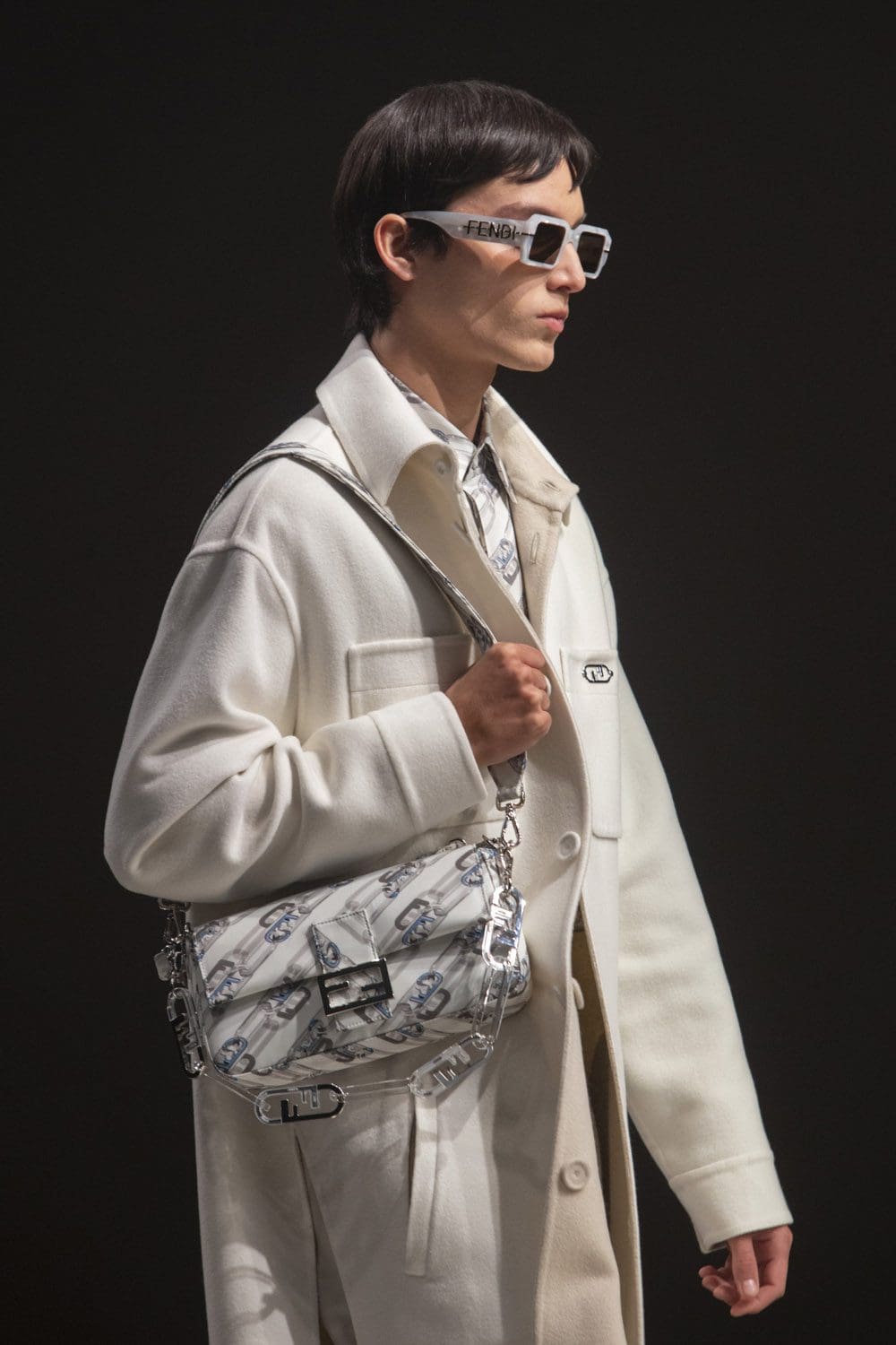 Fendi Herbst Winter 2022-2023 Nahaufnahme von RUNWAY MAGAZIN