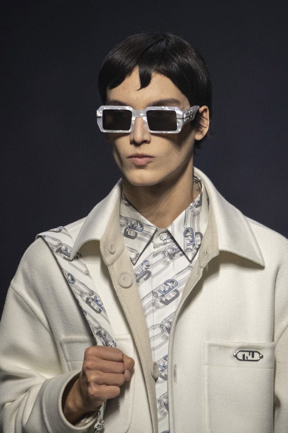 Fendi Herbst Winter 2022-2023 Nahaufnahme von RUNWAY MAGAZIN