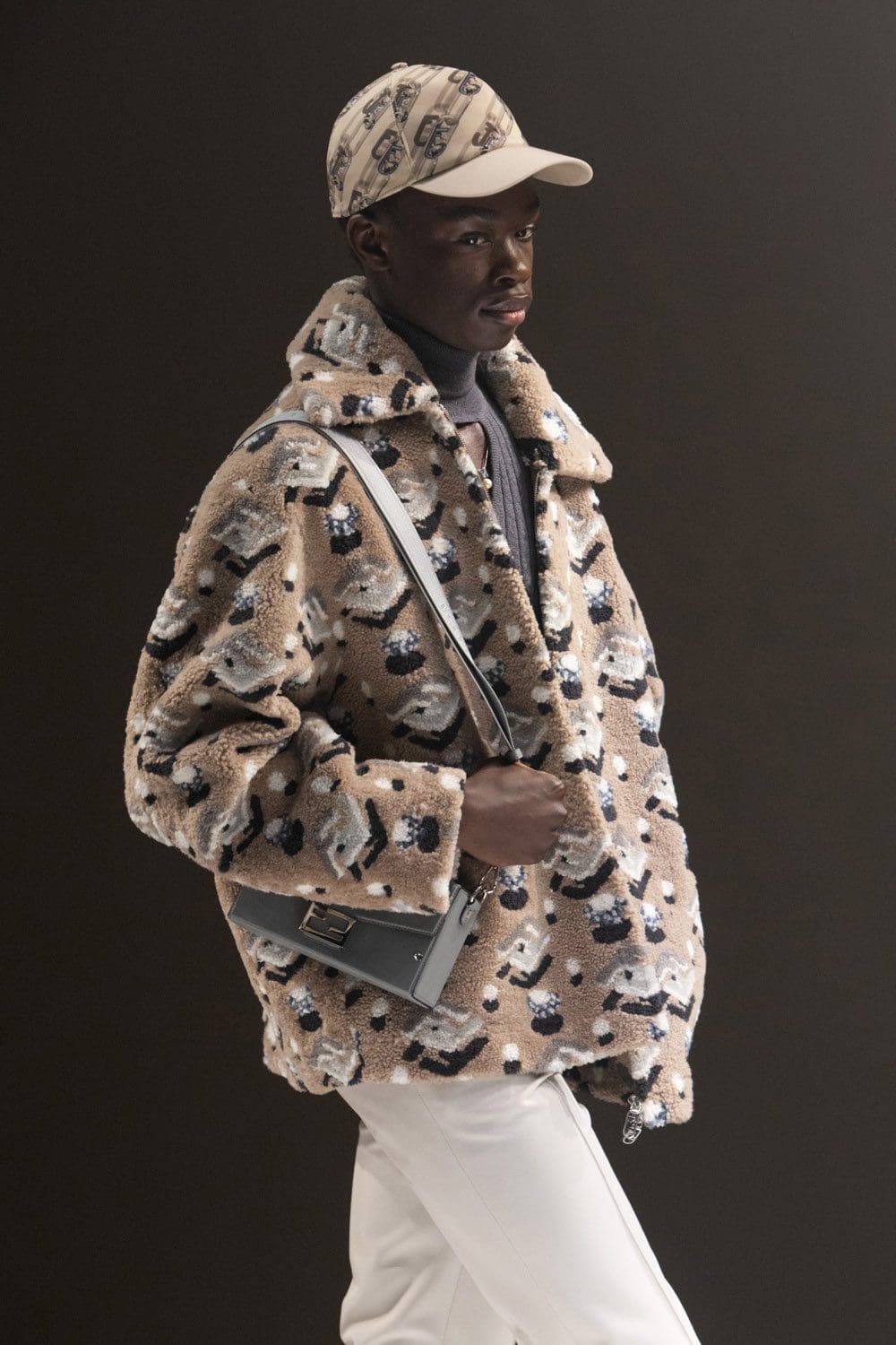 Fendi Herbst Winter 2022-2023 Nahaufnahme von RUNWAY MAGAZIN