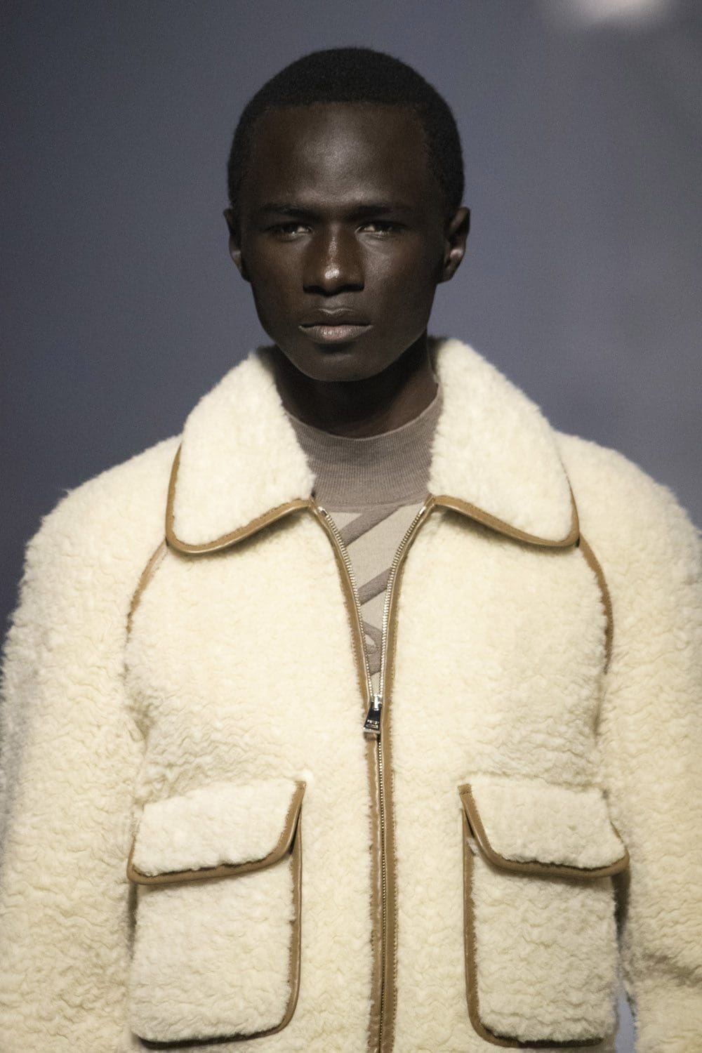 Fendi Herbst Winter 2022-2023 Nahaufnahme von RUNWAY MAGAZIN