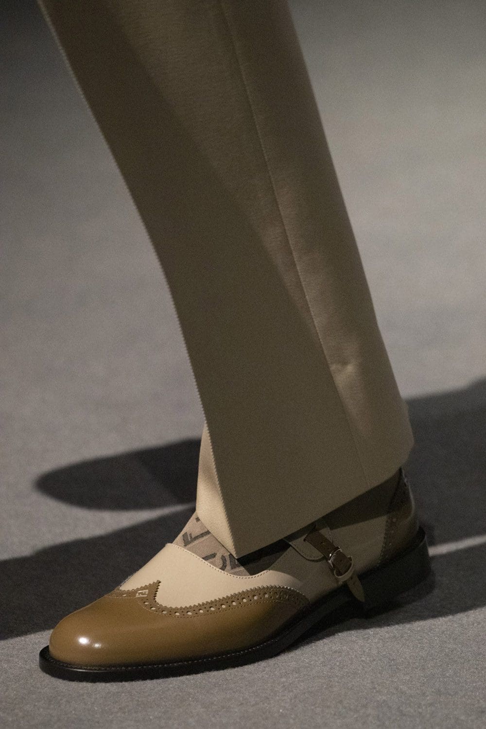 Fendi Herbst Winter 2022-2023 Nahaufnahme von RUNWAY MAGAZIN