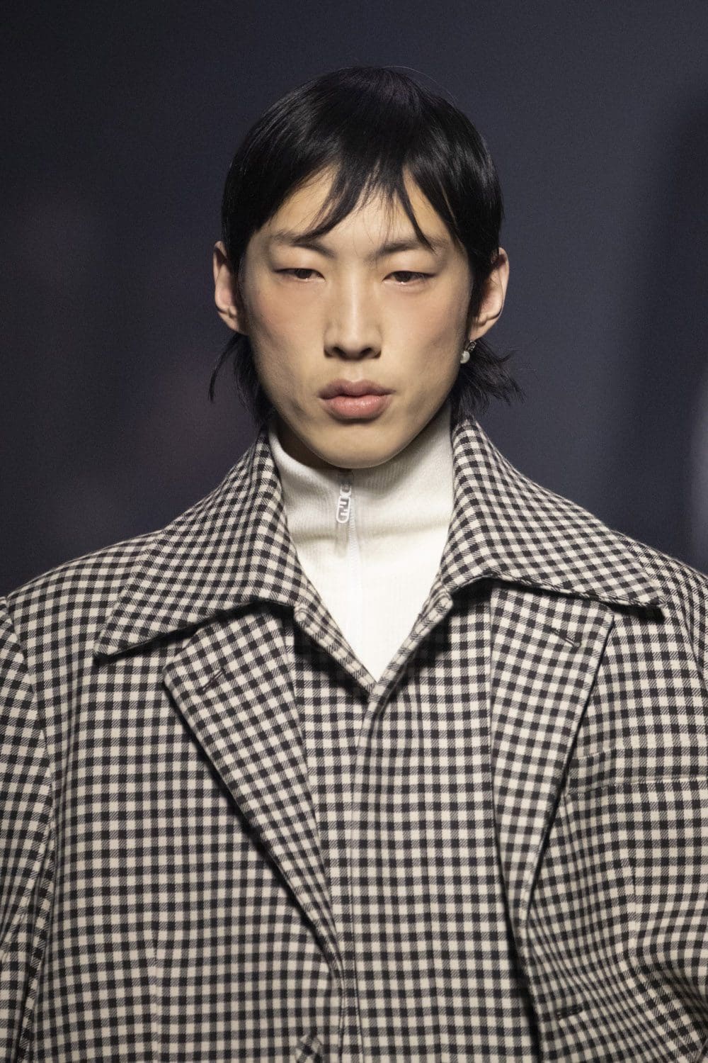 Fendi Herbst Winter 2022-2023 Nahaufnahme von RUNWAY MAGAZIN