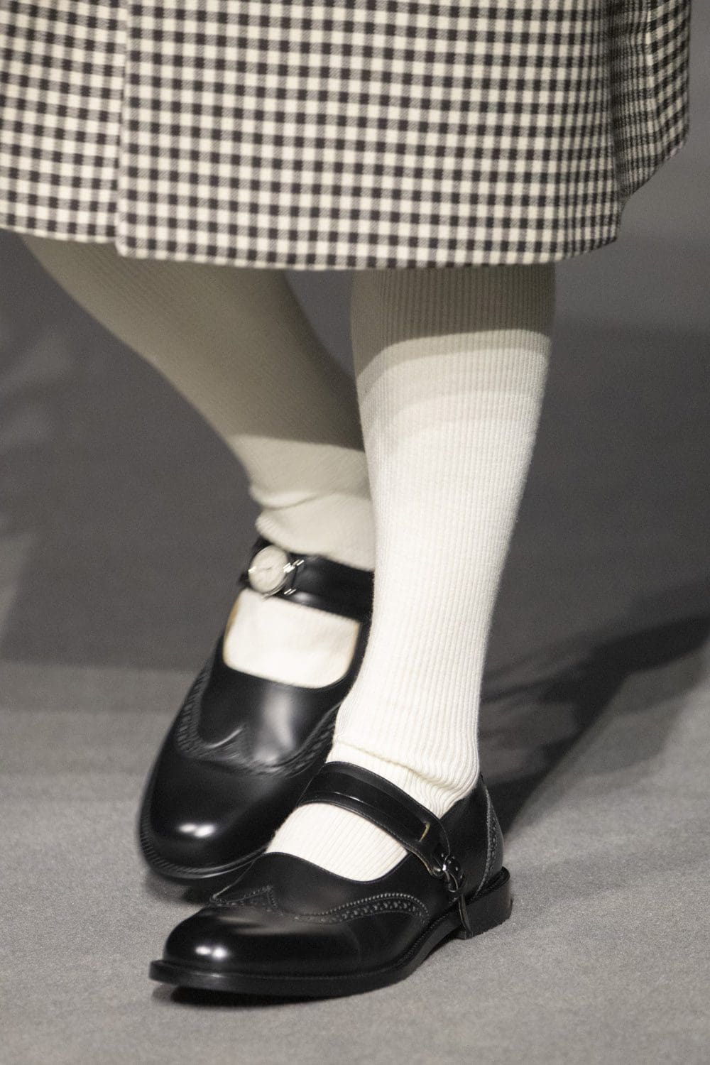Fendi Herbst Winter 2022-2023 Nahaufnahme von RUNWAY MAGAZIN