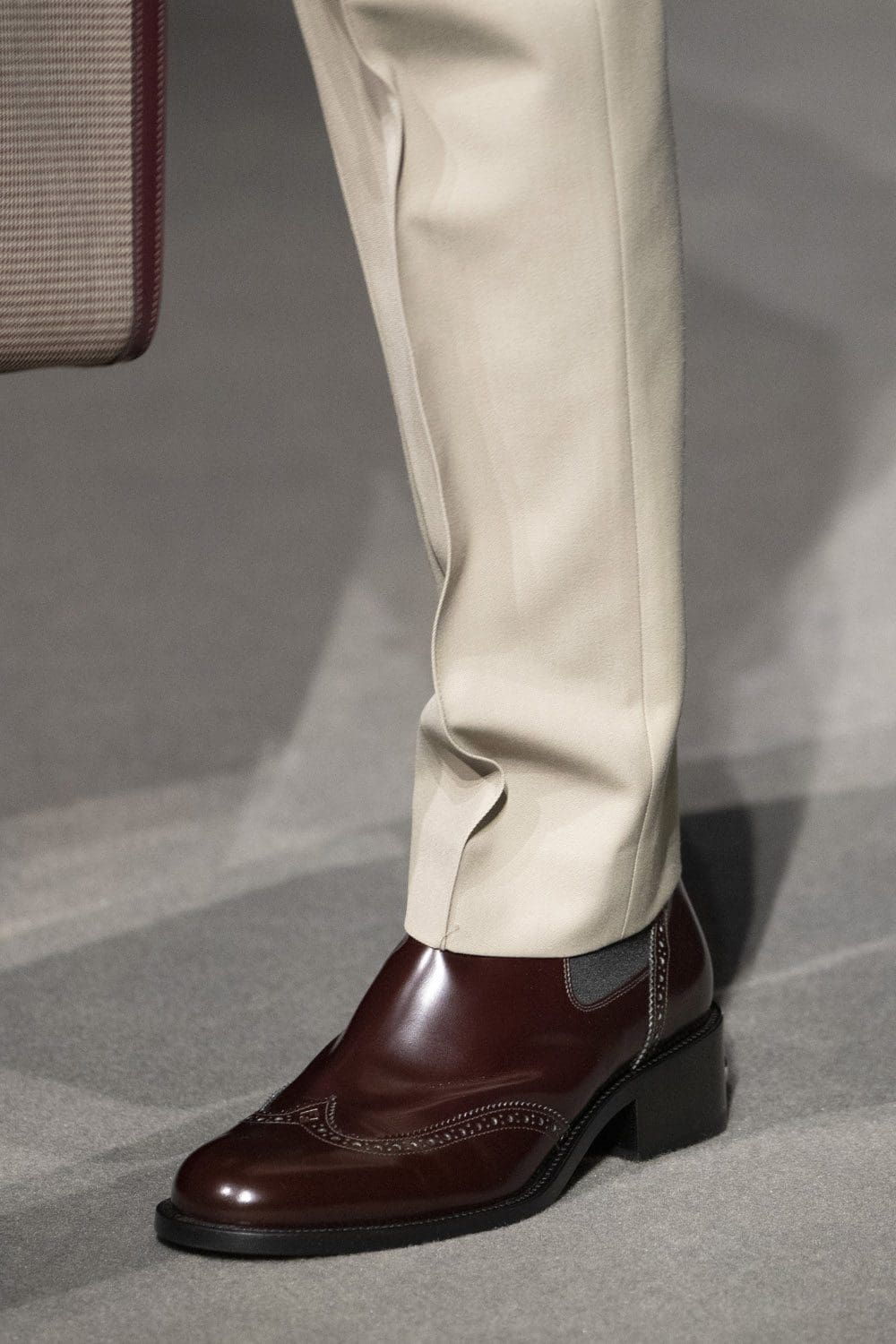 Fendi Herbst Winter 2022-2023 Nahaufnahme von RUNWAY MAGAZIN