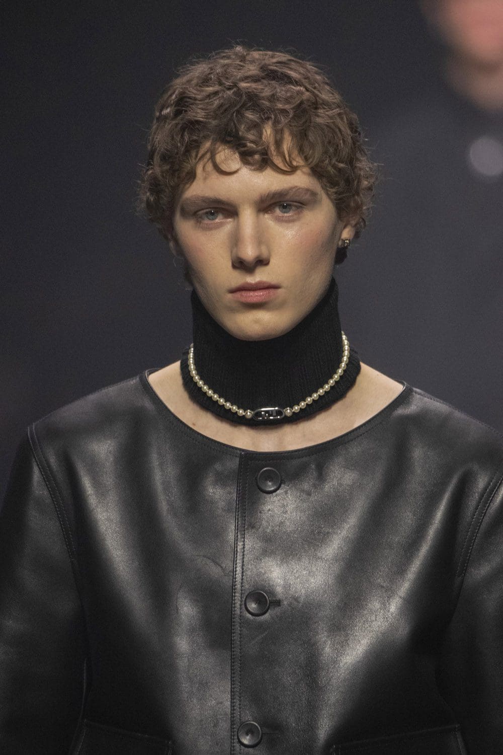Fendi Herbst Winter 2022-2023 Nahaufnahme von RUNWAY MAGAZIN